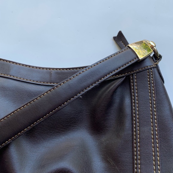 COPY - Cute Brown Leather Liz Claiborne Bag - Picture 7 of 9